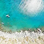 Atlantic Cave Haven-seaside, Fully Equipped *