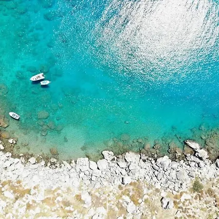 Atlantic Cave Haven-seaside, Fully Equipped *