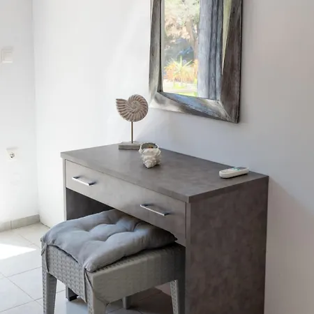 Atlantic Cave Haven-seaside, Fully Equipped Appartement *